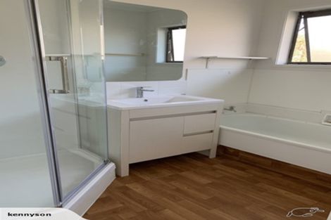 Photo of property in 1/6 Colleen Norma Place, Half Moon Bay, Auckland, 2012