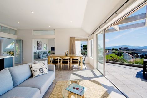 Photo of property in 15 Highgrove, Saint Clair, Dunedin, 9012