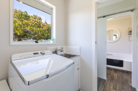 Photo of property in 61 Lanark Crescent, Tamatea, Napier, 4112