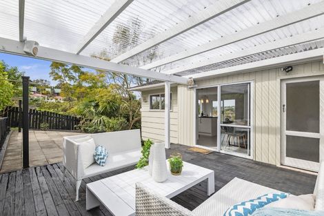 Photo of property in 92 Stapleford Crescent, Browns Bay, Auckland, 0630