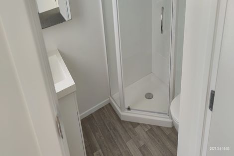 Photo of property in 3 Hurley Place, Kelston, Auckland, 0602