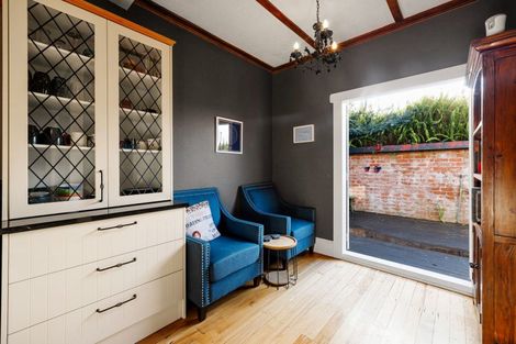 Photo of property in 69 Forest Lake Road, Forest Lake, Hamilton, 3200