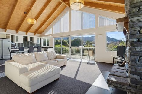 Photo of property in 2 Kowhai Way, Ohakune, 4625