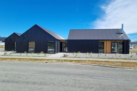 Photo of property in 2 Jimmys Lane, Lake Tekapo, 7999