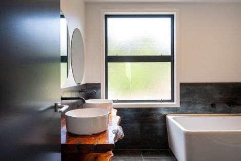 Photo of property in 1995 Waimarama Road, Waimarama, 4294