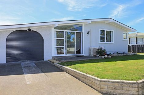 Photo of property in 22 Sunderland Drive, Flaxmere, Hastings, 4120