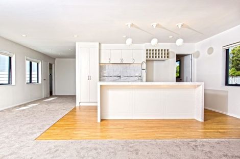 Photo of property in 127a Exmouth Road, Northcote, Auckland, 0627