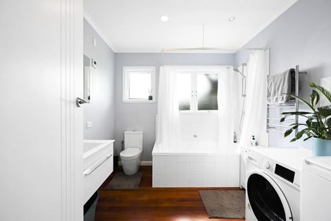 Photo of property in 168 Victoria Street, Cambridge, 3434