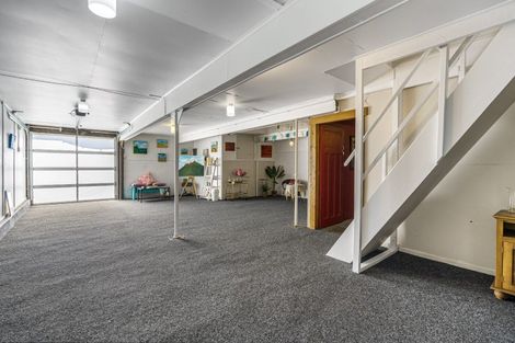 Photo of property in 8 Westmere Crescent, Westmere, Auckland, 1022