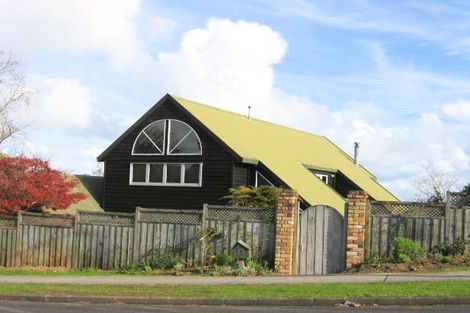 Photo of property in 25 Calluna Crescent, Totara Heights, Auckland, 2105