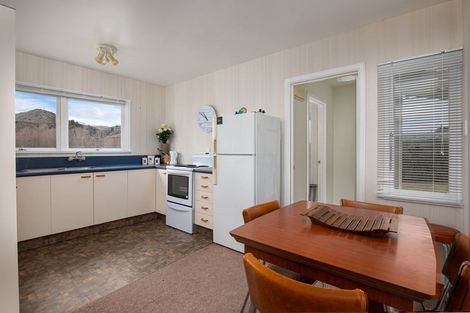 Photo of property in 2 Kelso Street, Roxburgh, 9500