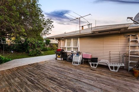 Photo of property in 77 Royal Road, Massey, Auckland, 0614