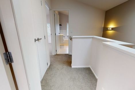 Photo of property in 8/61 Black Rock Road, Newlands, Wellington, 6037