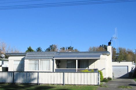 Photo of property in 23 Kirk Street, Otaki, 5512