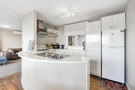 Photo of property in 805 Whangaparaoa Road, Manly, Whangaparaoa, 0930