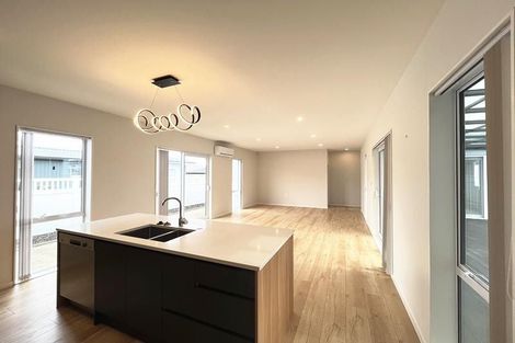 Photo of property in 40 Holcroft Street, Papakura, 2110