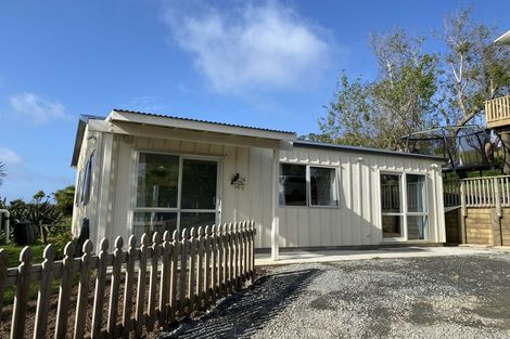 Photo of property in 433 Oaia Road, Muriwai, 0881