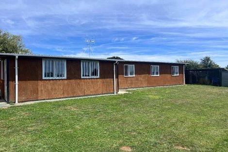 Photo of property in 140 Mako Mako Road, Levin, 5510