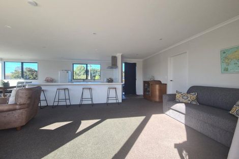 Photo of property in 16 Morton Street, Edendale, 9825