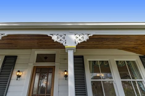 Photo of property in 90 Edgecumbe Road, Tauranga, 3110