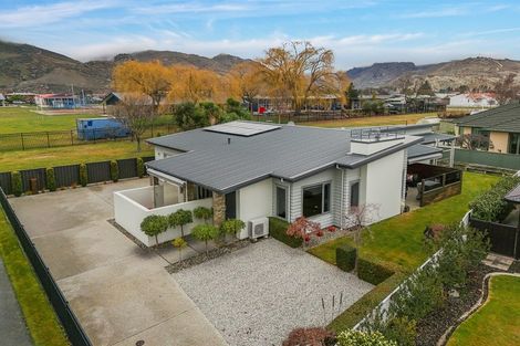 Photo of property in 13 Sunshine Court, Cromwell, 9310