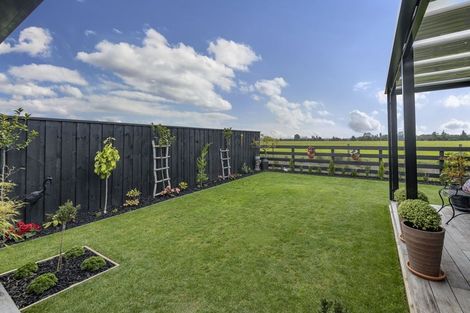 Photo of property in 18 Ellmers Street, Woodend, 7691