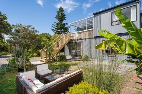 Photo of property in 298 Te Moana Road, Waikanae, 5036