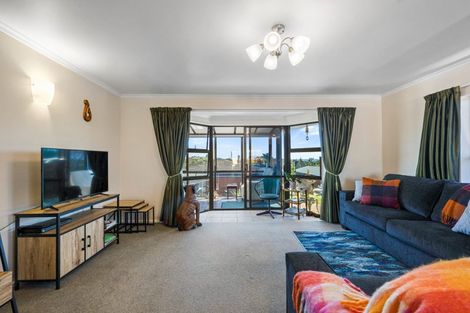 Photo of property in 153 Tukapa Street, Westown, New Plymouth, 4310