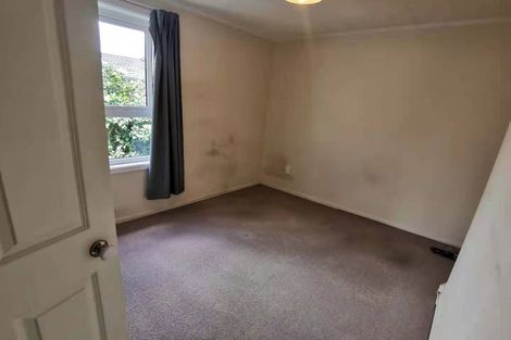 Photo of property in 1 Yeovil Road, Te Atatu Peninsula, Auckland, 0610