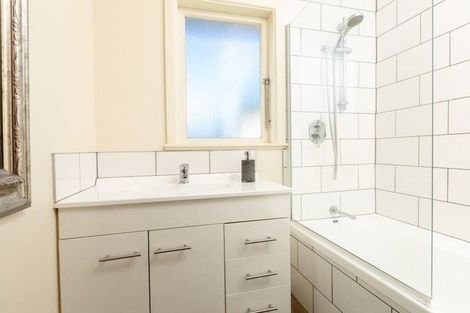 Photo of property in 19 Ngarimu Street, Havelock North, 4130