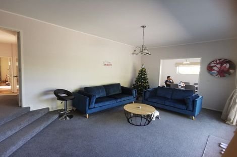 Photo of property in 30 Saddleback Rise, Murrays Bay, Auckland, 0630