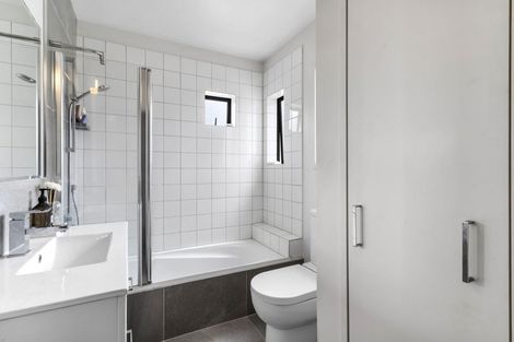 Photo of property in The Grange, 32/92 Bush Road, Albany, Auckland, 0632