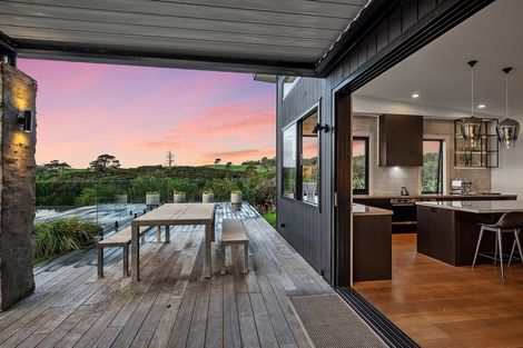 Photo of property in 458 Whitehills Road, Waitoki, Silverdale, 0994