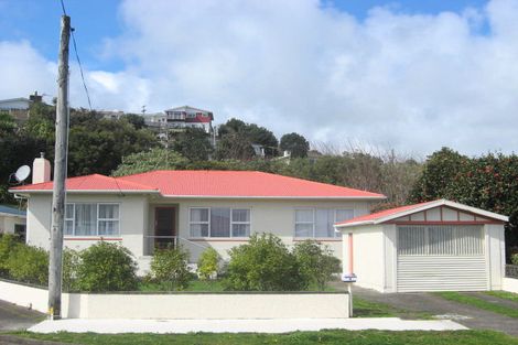 Photo of property in 16 Rosendale Avenue, Spotswood, New Plymouth, 4310