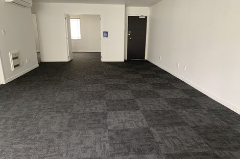 Photo of property in St James Courts, 2/77 Gloucester Street, Christchurch Central, Christchurch, 8013