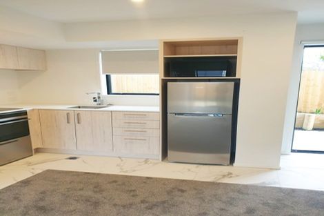 Photo of property in 3/45 Vera Road, Te Atatu South, Auckland, 0610