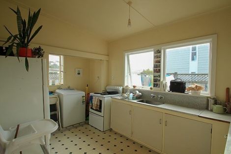 Photo of property in 2/31 Tahi Street, Miramar, Wellington, 6022