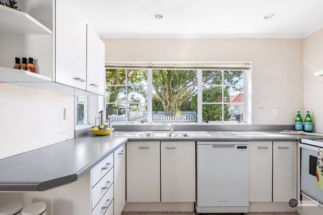 Photo of property in 8 Fraser Crescent, Elderslea, Upper Hutt, 5018