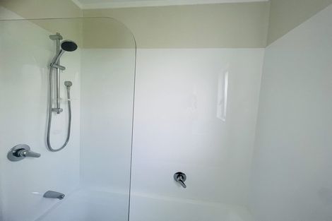 Photo of property in 26 Makora Road, Massey, Auckland, 0614