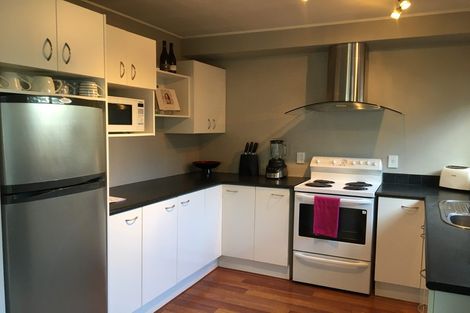 Photo of property in 6a Watts Road, Fernhill, Queenstown, 9300