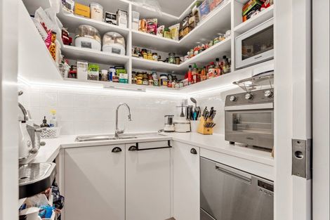 Photo of property in 4 Taumata Road, Omaha, Warkworth, 0986