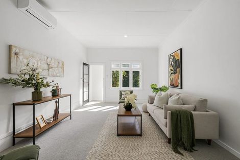 Photo of property in 29 Garden Road, Northland, Wellington, 6012