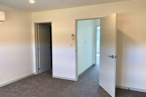 Photo of property in 8/218 Rosebank Road, Avondale, Auckland, 1026