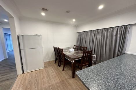 Photo of property in 141 Gossamer Drive, Pakuranga Heights, Auckland, 2010