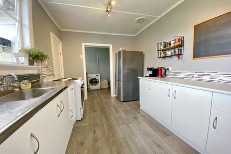 Photo of property in 1 Kegworth Street, Eltham, 4322