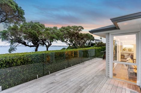 Photo of property in 21 Heath Avenue, Northcote, Auckland, 0627