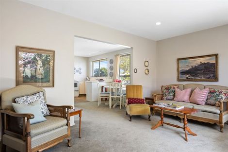 Photo of property in 1/12 Broadfell Avenue, Avonhead, Christchurch, 8042