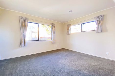 Photo of property in 9 Kopu Place, Clendon Park, Auckland, 2103