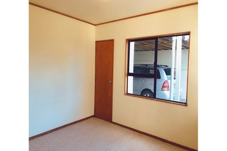 Photo of property in 2/93 Sunnybrae Road, Hillcrest, Auckland, 0627