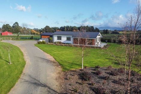 Photo of property in 77120a State Highway 2, Dannevirke, 4977